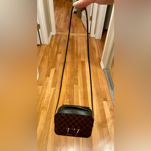 Louis Vuitton Santa Monica Crossbody Bag - Picture 15 of 15